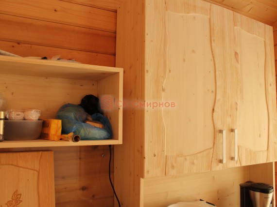 Кухонный гарнитур из массива