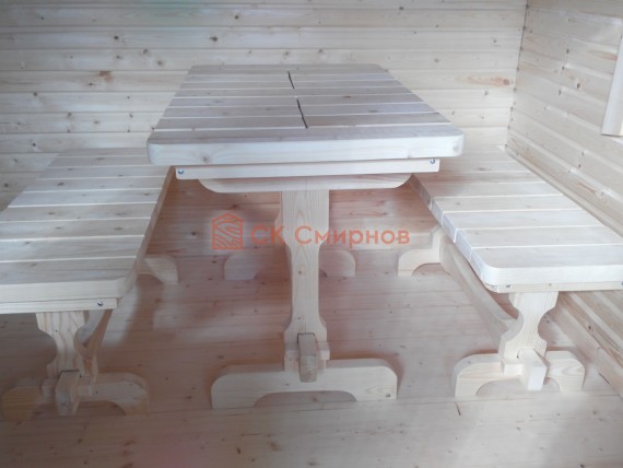 Стол и две скамейки